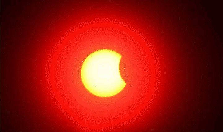 6万年一遇！今晚日落时有彗星,千载难逢的天文奇观，今晚日落时的彗星闪耀，千载难逢的天文奇观，今晚日落时彗星闪耀天际，6万年一遇的壮丽景象！