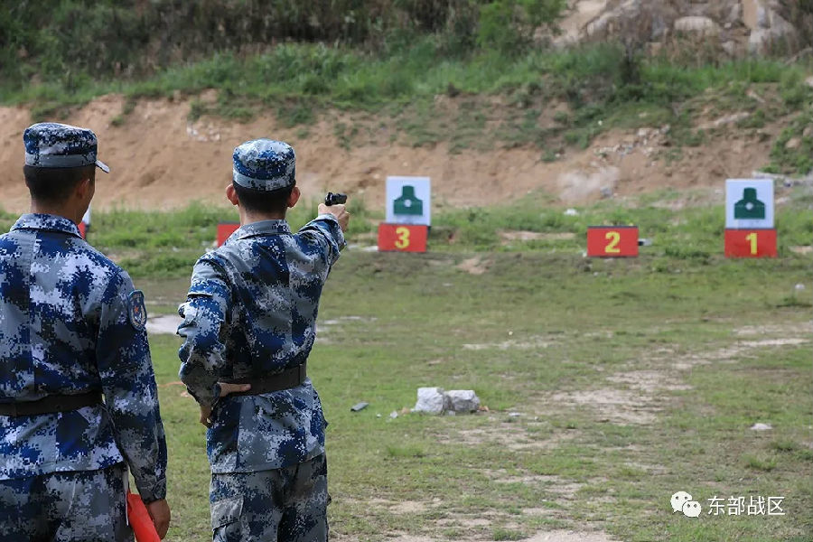 直击新学员首次实弹射击考核现场,直击新学员首次实弹射击考核现场，新学员首次实弹射击考核现场直击