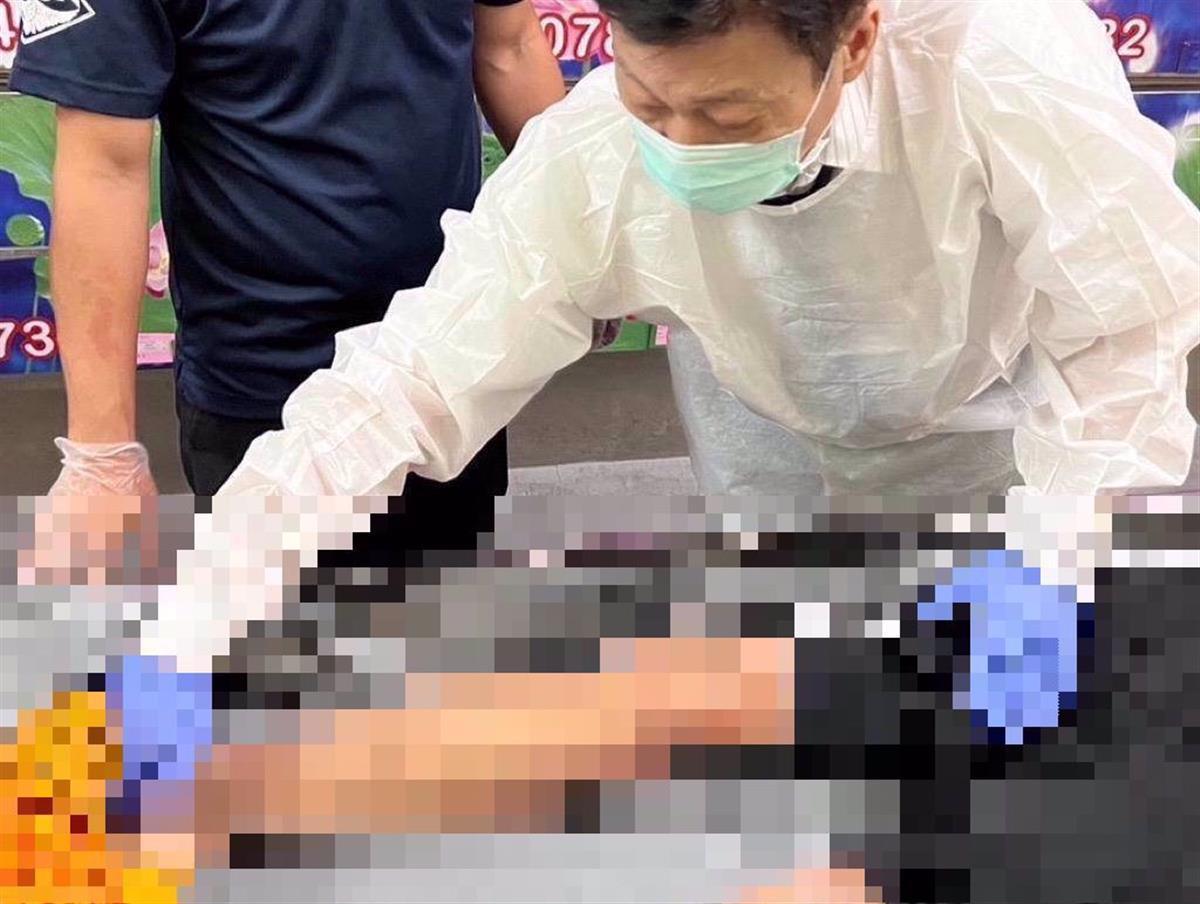 高中生猝死 母亲质疑未有效抢救,高中生猝死，母亲质疑未有效抢救，高中生猝死事件引发质疑，抢救是否有效？
